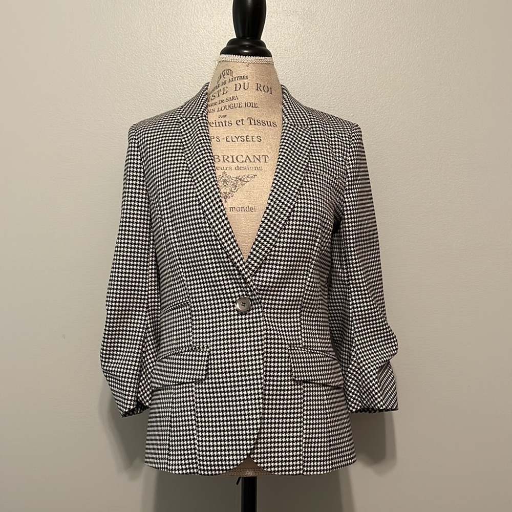 River Island Houndstooth blazer in black and white size 6 (UK 10)